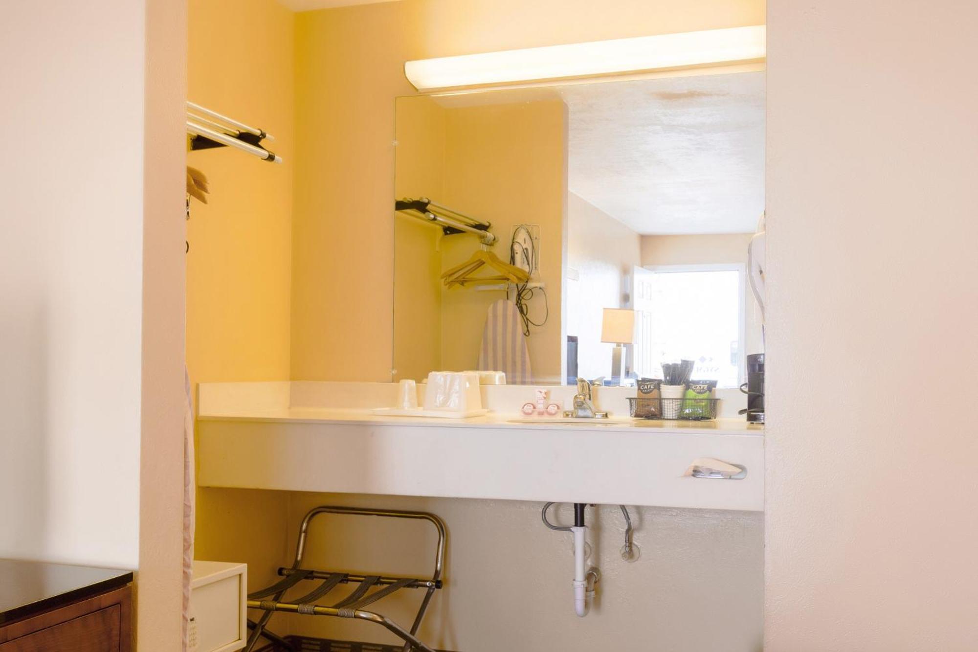 Oyo Hotel Lebanon Mo I-44 מראה חיצוני תמונה